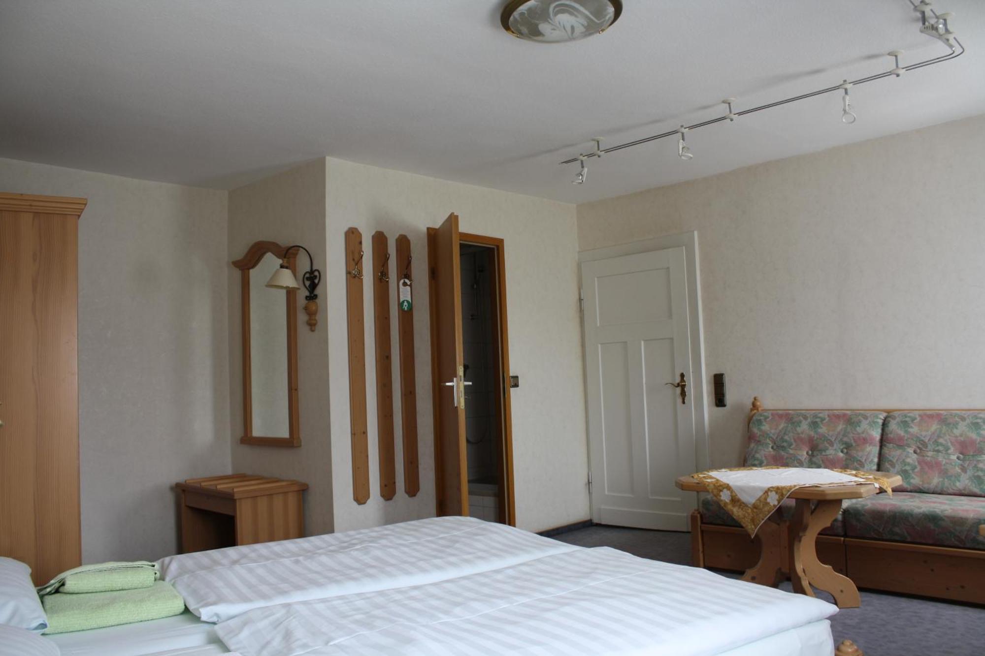 Hotel St. Hubertus Wallmerod Екстериор снимка